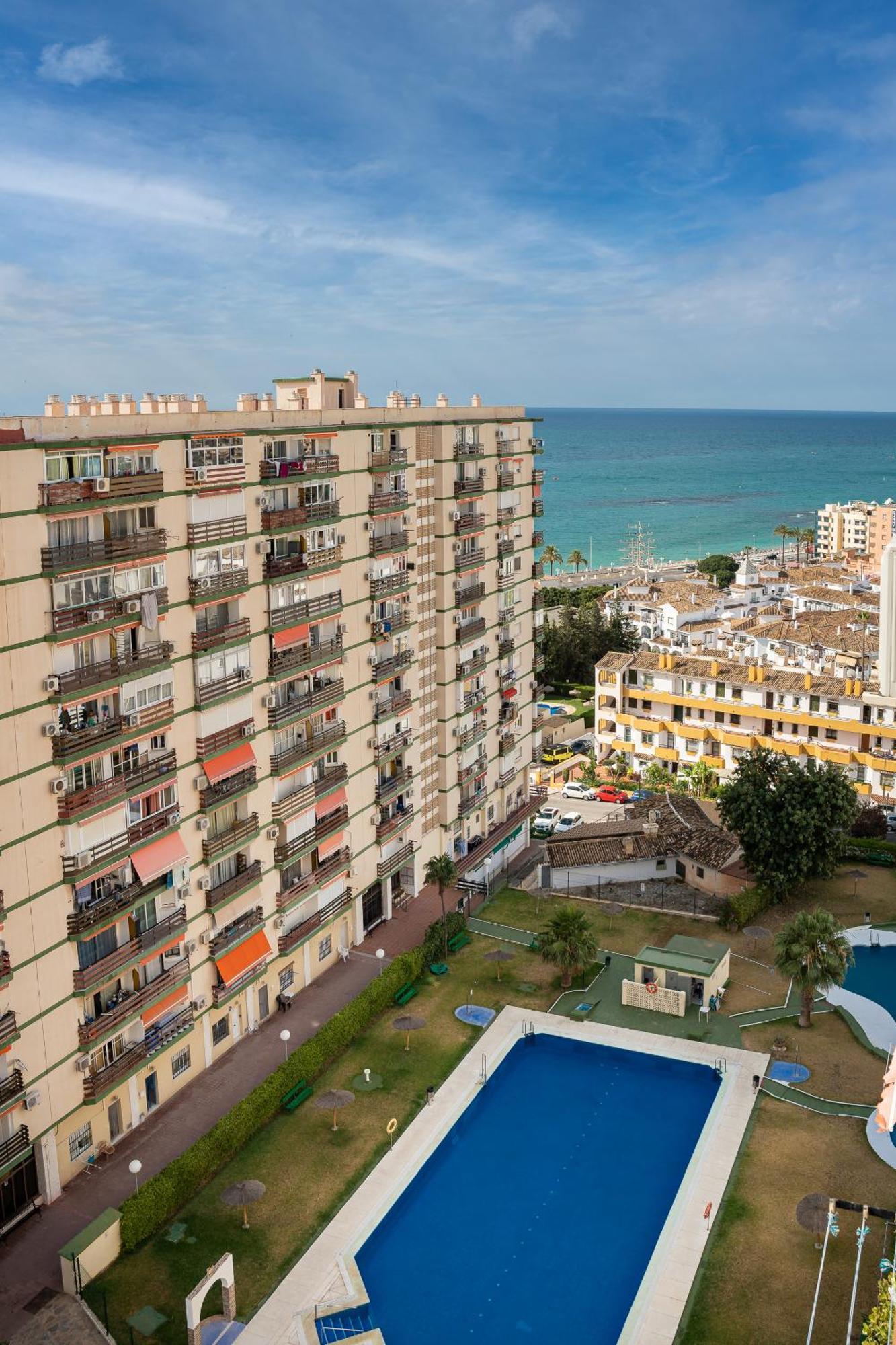 Appartamento Blonzu Benin Benalmádena Esterno foto